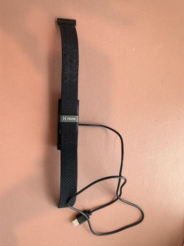 Hume Health Tracking Band - Excellent Condition (Like New)