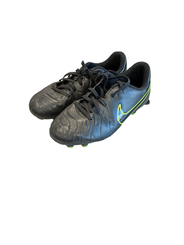 Used Nike Soccer Cleats Black Junior 04.5 11682-S000132109
