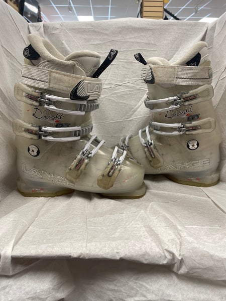 Mondo 23 & 23.5 Women's Lange Delight All Mountain Ski Boots Soft Flex (Used)