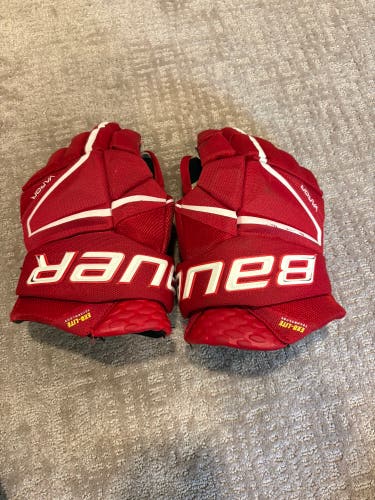 Bauer Vapor Hyperlite Gloves 13" (Used)