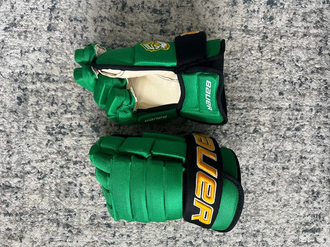 Bauer 4-Roll Pro Gloves 14" (New)
