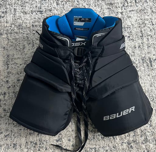 Junior Medium Bauer GSX Hockey Goalie Pants & knee guards (Used)