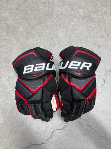 14” Bauer Vapor 1X Lite Pro Gloves Chicago Blackhawks Pro Stock (New)