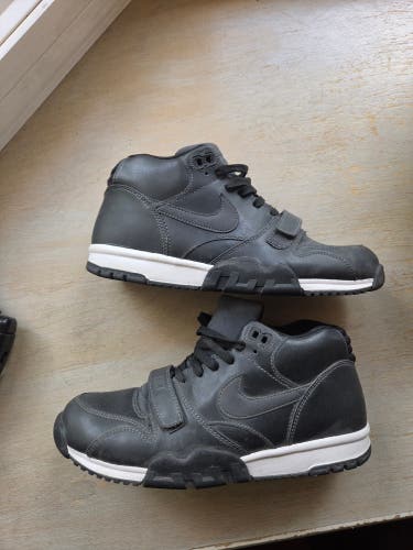 Men's Size M 9.5 (W 10.5) Nike Air Trainer 1 Shoes (Used)