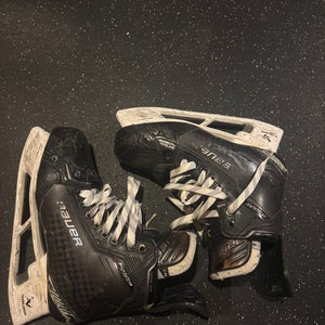 Black 2024 Bauer Supreme Shadow Hockey Skates size 9 fit 2