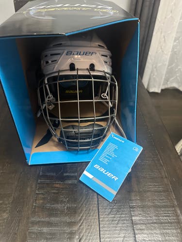 Small Bauer Re-Akt 150 Helmet combo (New) with New Cage Profile III