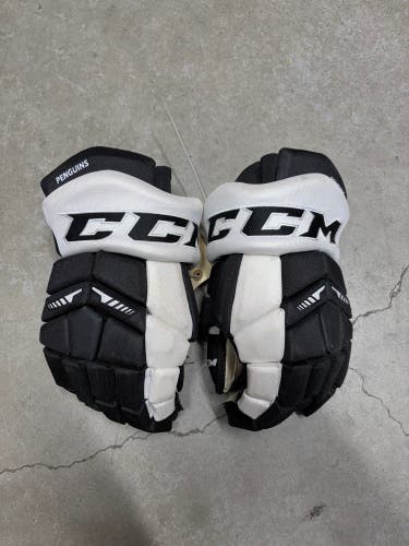 15” CCM HGTK Hockey Gloves (Like New) Pittsburgh Penguins Pro Stock