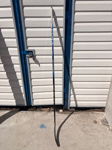 Senior CCM JetSpeed FT9 Pro Right Handed Hockey Stick P29 85 Flex (New)