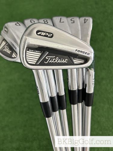 Titleist AP2 710 Forged Iron Set 4-P / Dynamic Gold 120 Stiff