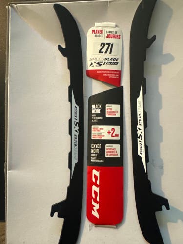 CCM XS1 Black 271 mm size 8-8.5 (New)