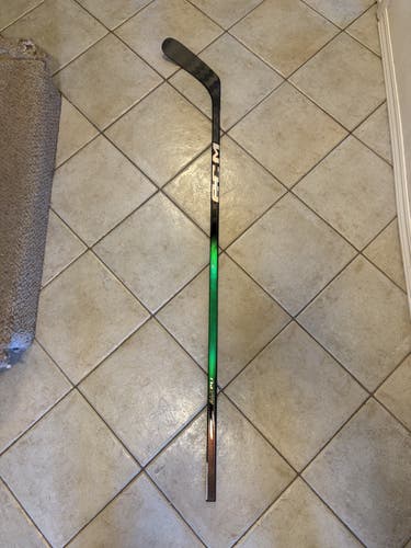 Senior CCM JetSpeed FT8 Pro Left Hand Hockey Stick P29 80 Flex Pro Stock (New)