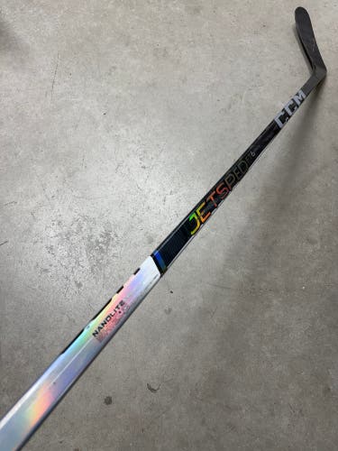 80 Flex P28M Senior CCM Jetspeed FT6 Pro Left Hand Hockey Stick Pro Stock (Used)