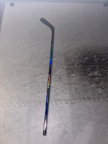 Intermediate Bauer Vapor Flylite Left Hand Hockey Stick P92 70 Flex Pro Stock (Used)