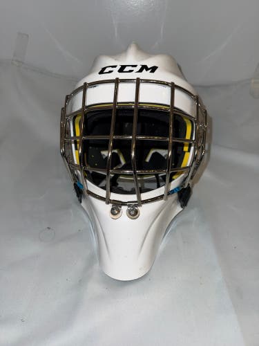 Junior CCM Axis 1.5 Goalie Mask (Used)