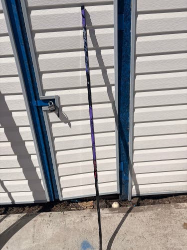 Senior Bauer graffiti Pulse Right Handed Hockey Stick P28 70 Flex (New)