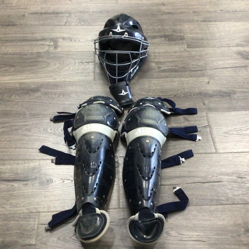 Navy All Star Top Star Youth Catcher's Set Age 9-12 (Used)