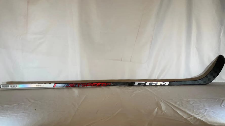 Intermediate CCM JetSpeed FT6 Pro Right Handed Hockey Stick 65 Flex P88(New)
