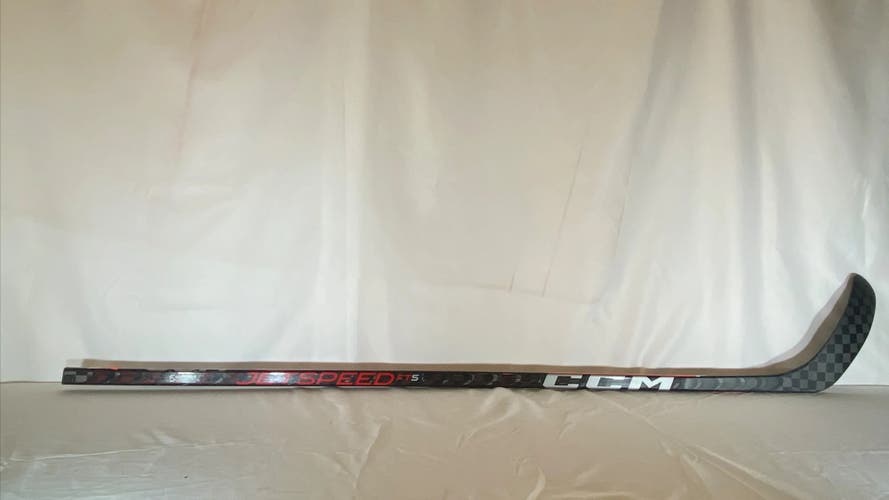 Junior CCM JetSpeed FT5 Right Handed Hockey Stick P90TM 50 Flex (New)