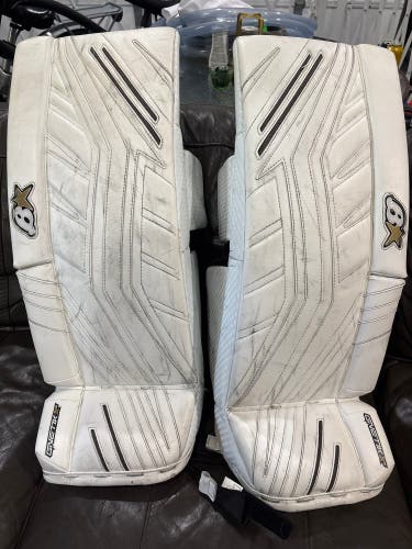 29" Brian's GNETik X5 Goalie Leg Pads (Used)