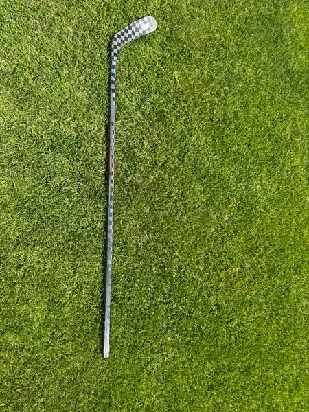 Senior Bauer Proto-R Right Handed Hockey Stick P90T 82 Flex (Used)