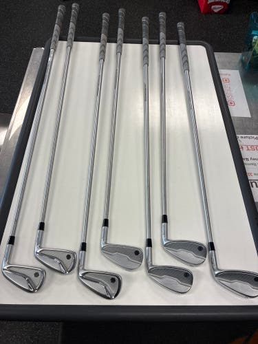Men's Bettinardi CB24/MB24 Right Handed Iron Set Stiff Flex (Used)