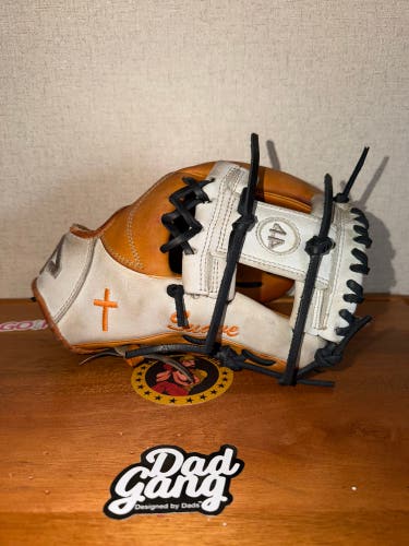 44 Pro Signature Series RH Baseball Glove 11.5" (Used)