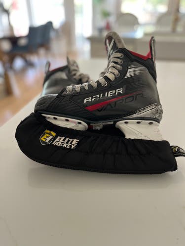 Bauer Vapor X4 Hockey Skates Regular Width 7 (Used)