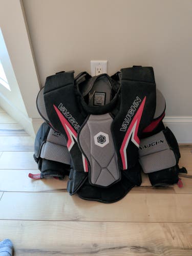 Medium 2021 Vaughn SLR3 Pro Carbon Goalie Chest Protector Pro Stock (Used)