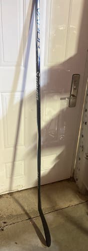 Senior Bauer Vapor Flylite left Handed Hockey Stick P92 77 Flex (New)