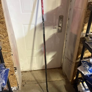 Senior Bauer Vapor Flylite left Handed Hockey Stick P28 77 Flex (New)