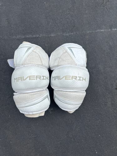 Large Adult Maverik M6 Arm Pads (Used)