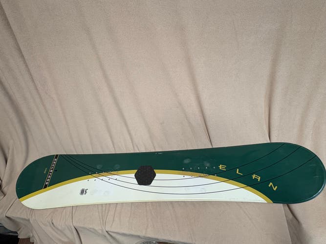 Elan Boulevard Snowboard Without Bindings 158 cm (Used)