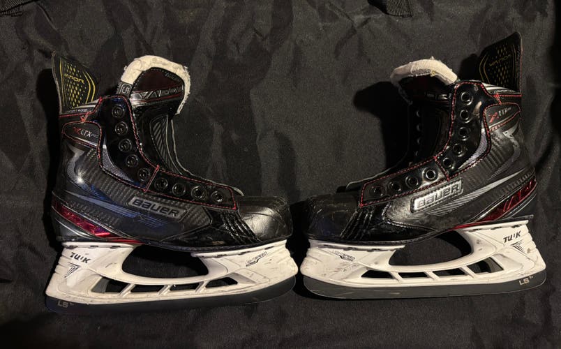 Bauer Vapor XLTX Pro+ Hockey Skates Regular Width 5.5 (Used)