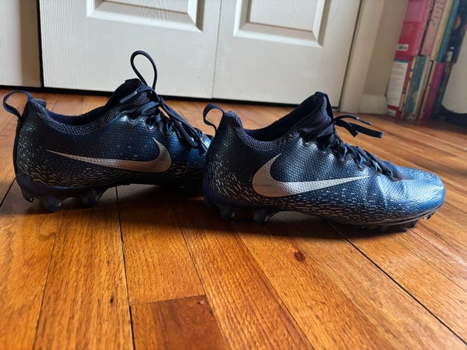 Men's Size M 12.0 (W 13.0) Youth Nike Vapor Low Top (Used)