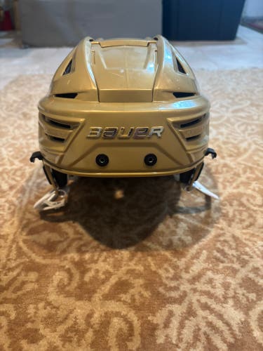 Medium Bauer Re-Akt 155 Helmet (Used)
