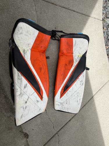 34" Bauer Hyperlite Goalie Leg Pads (Used)