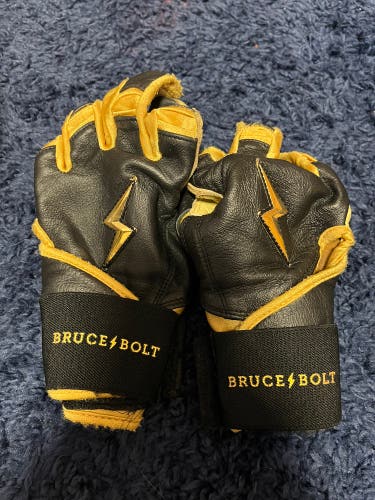 Medium Batting Gloves (Used)