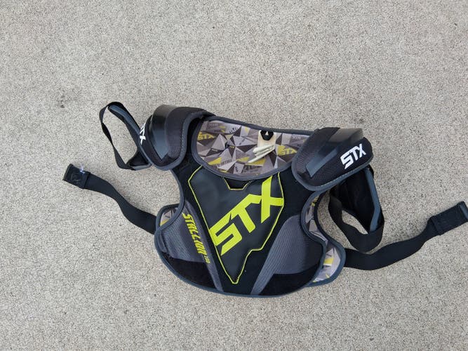 Large Adult STX Stallion 100 Shoulder Pads (Used)