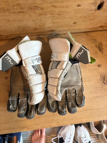 Maverik Max Lacrosse Gloves (Used)