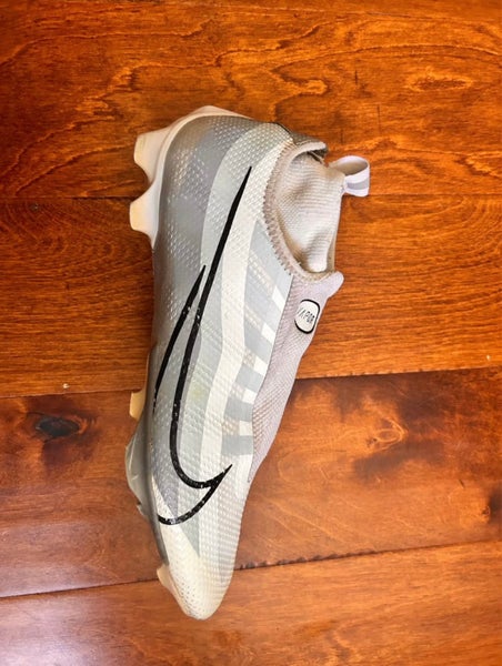 Unisex Size M 10.0 (W 11.0) Nike Vapor edge pro 360 Mid Top Turf Cleats (Used)