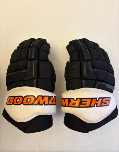 Sher-Wood Gloves 13" Pro Stock (Used)