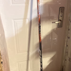 Senior CCM JetSpeed FT9 Pro left Handed Hockey Stick P28 75 Flex (New)