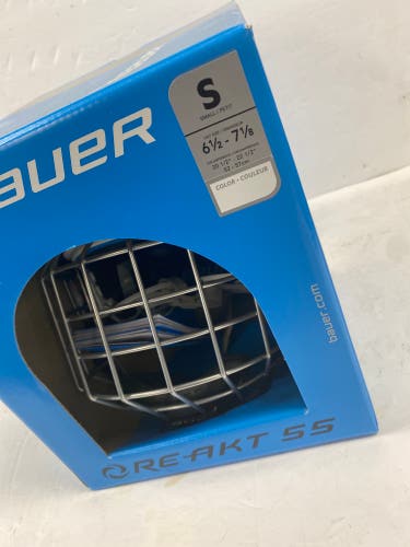 Small Bauer Re-Akt 55 Helmet (New)