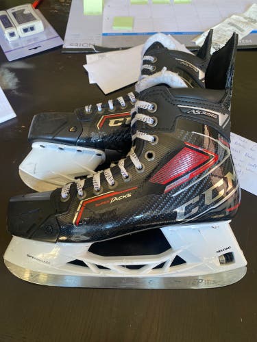 Black 2020 CCM Super Tacks AS3 Pro Hockey Skates Regular Width 8.5 (Used)
