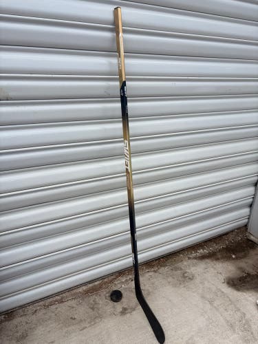 Senior Zt Pro 
left Handed Hockey Stick P28 95 Flex (New)