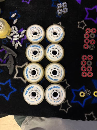 Palm hockey wheels