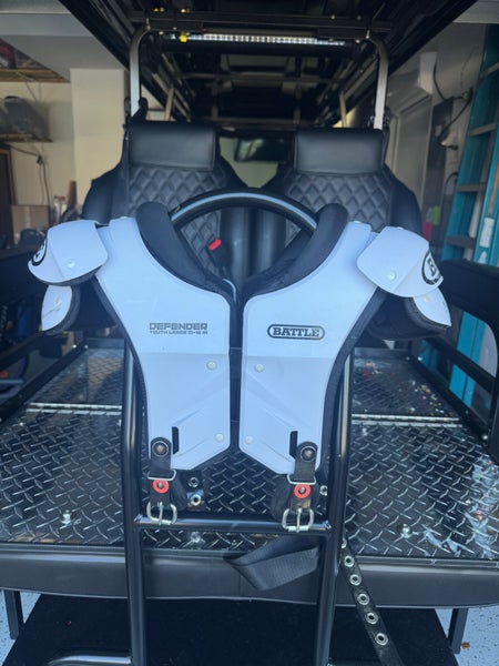 Large Youth Battle Defender Shoulder Pads (Used)
