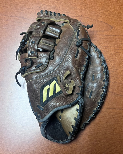 Mizuno RH First Base Baseball Glove 12" (Used)