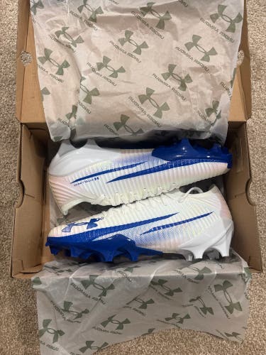 Brand New Men's Size M 12.0 Under Armour Blur  Pro