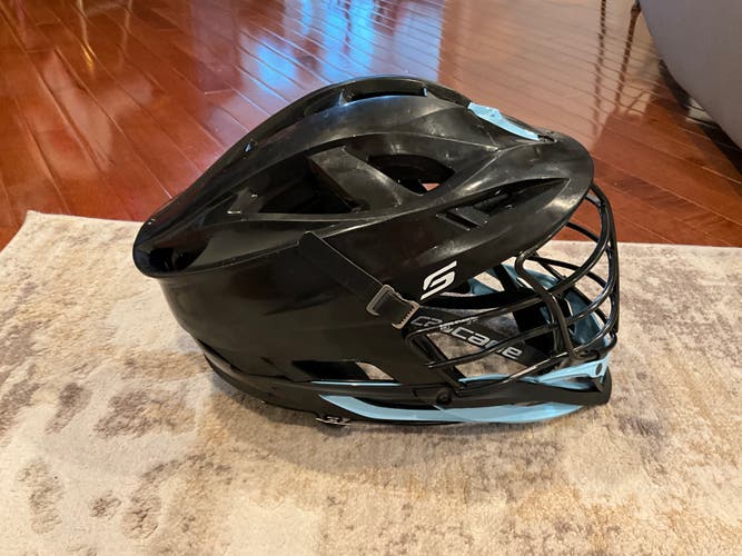 Black Cascade S Helmet (Like new!) SEND OFFERS PLZ. WILLING TO NEGOTIATE!